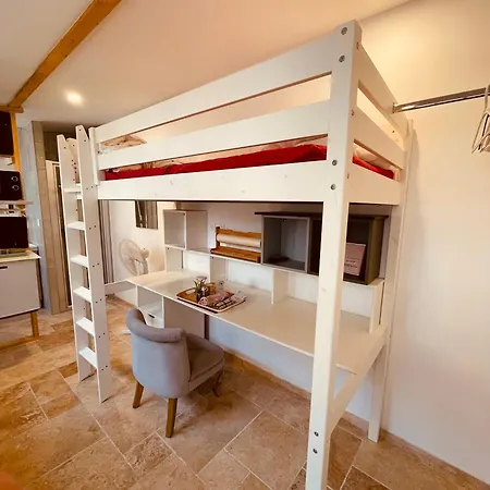 Studette Cosy Toute Equipee Proche Bordeaux Centre ,kedge,hopitaux,stade Et Universite Couette-café *