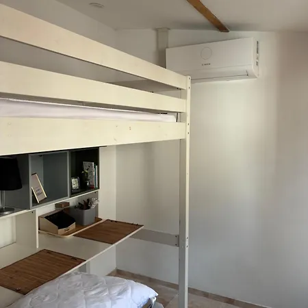 Bed & Breakfast Studette Cosy Climatisee ,toute Equipee Proche Bordeaux Centre ,kedge,hopitaux,stade Et Universite Talence